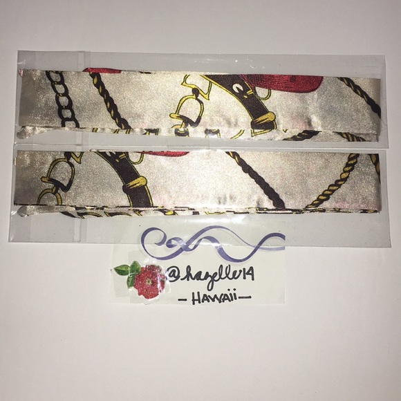 Twilly & Tassel Heart Keychain - Picture 2 of 6